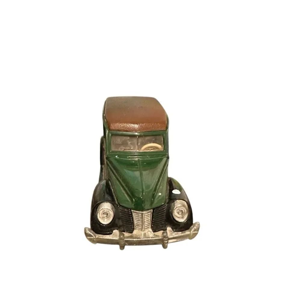Classic Green and Brown Model Car - Picture 3 of 4